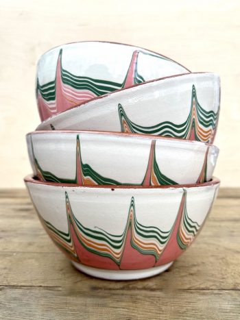 Set of 4 big marbled bowls, Troyan, Bulgaria