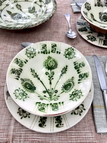 Salad & soup bowl, transylvanian flower in white & green